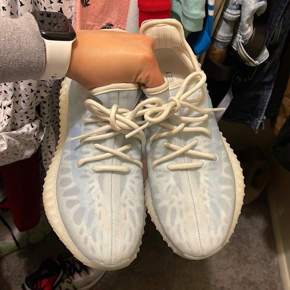 Yeezy Boost V2 Mono Ice Men's Size 7, Women's Size